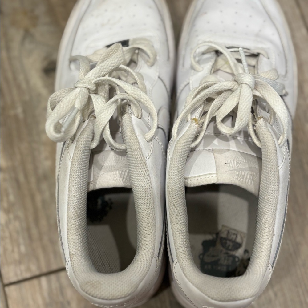 Nike Air Force 1 White Low Sneakers Size 7Y - Picture 10 of 10